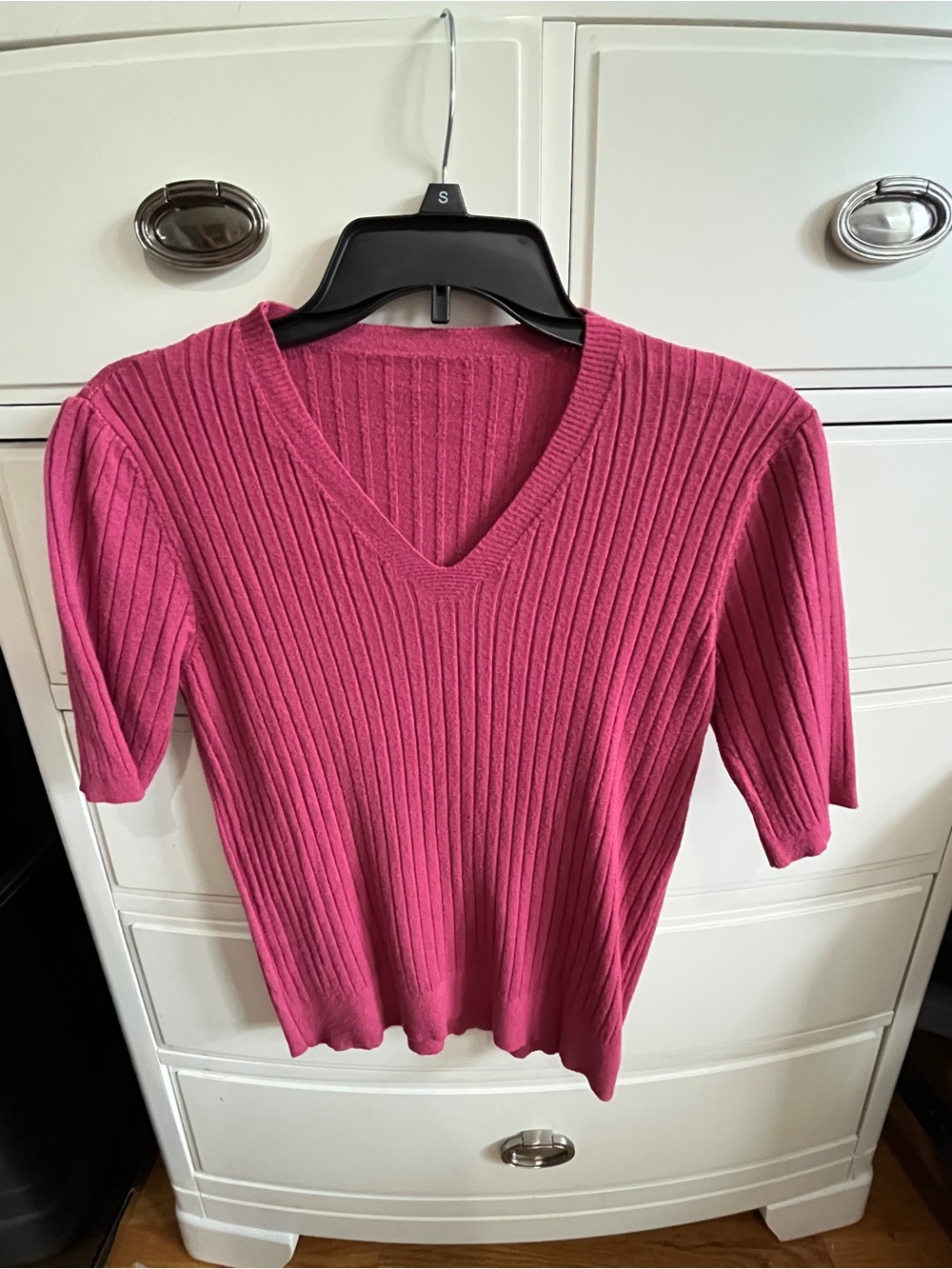 Hot Pink Ribbed V-Neck Short Sleeve Sweater